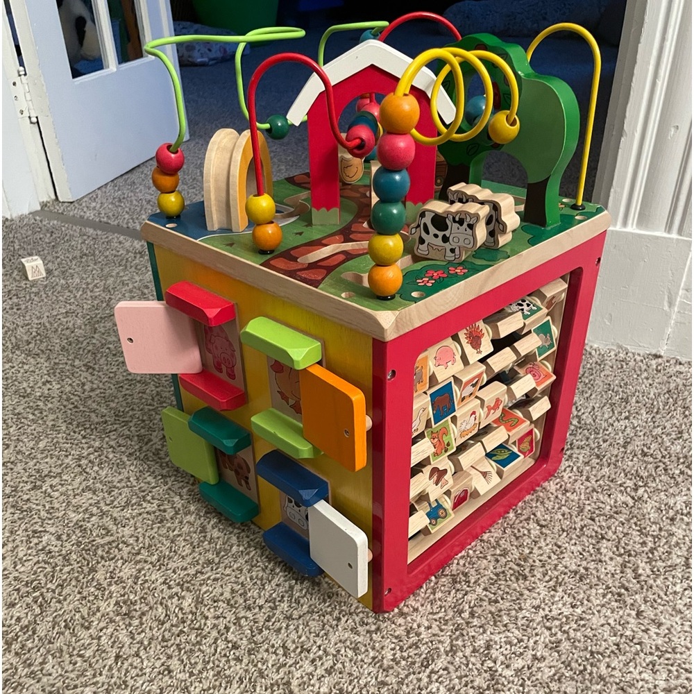 Battat Farm Animals Activity Center for Kids 1 year +